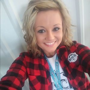 Meet your Posher, Tracy